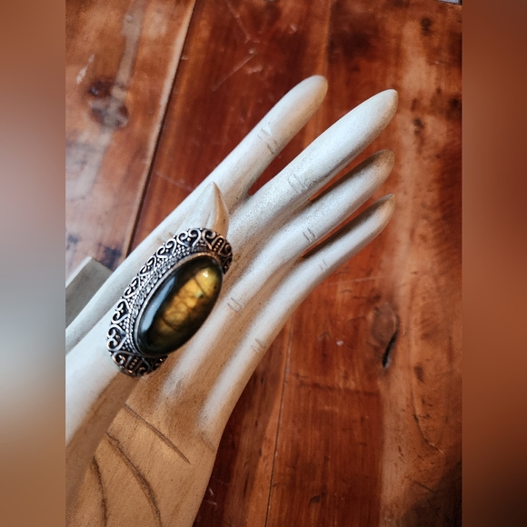 Labradorite Statement Ring - Picture 9 of 9